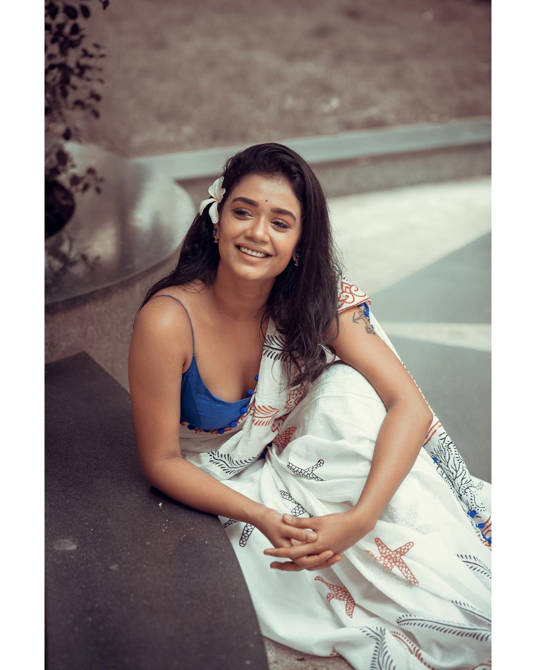 PHOTOS : ப்பா... சும்மா சொல்லக்கூடாது நீங்க அம்புட்டு அழகு.. வெட்கத்தில் நனைந்த நடிகை ஸ்வயம் சித்தா... கவர்ச்சி படங்கள்!