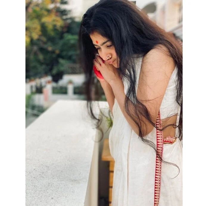 കുട്ടിയുടുപ്പിട്ട് പുതിയ ലുക്കിൽ സായ് പല്ലവി, ഇതെന്ത് മാറ്റമെന്ന് ആരാധകർ, ചിത്രങ്ങൾ