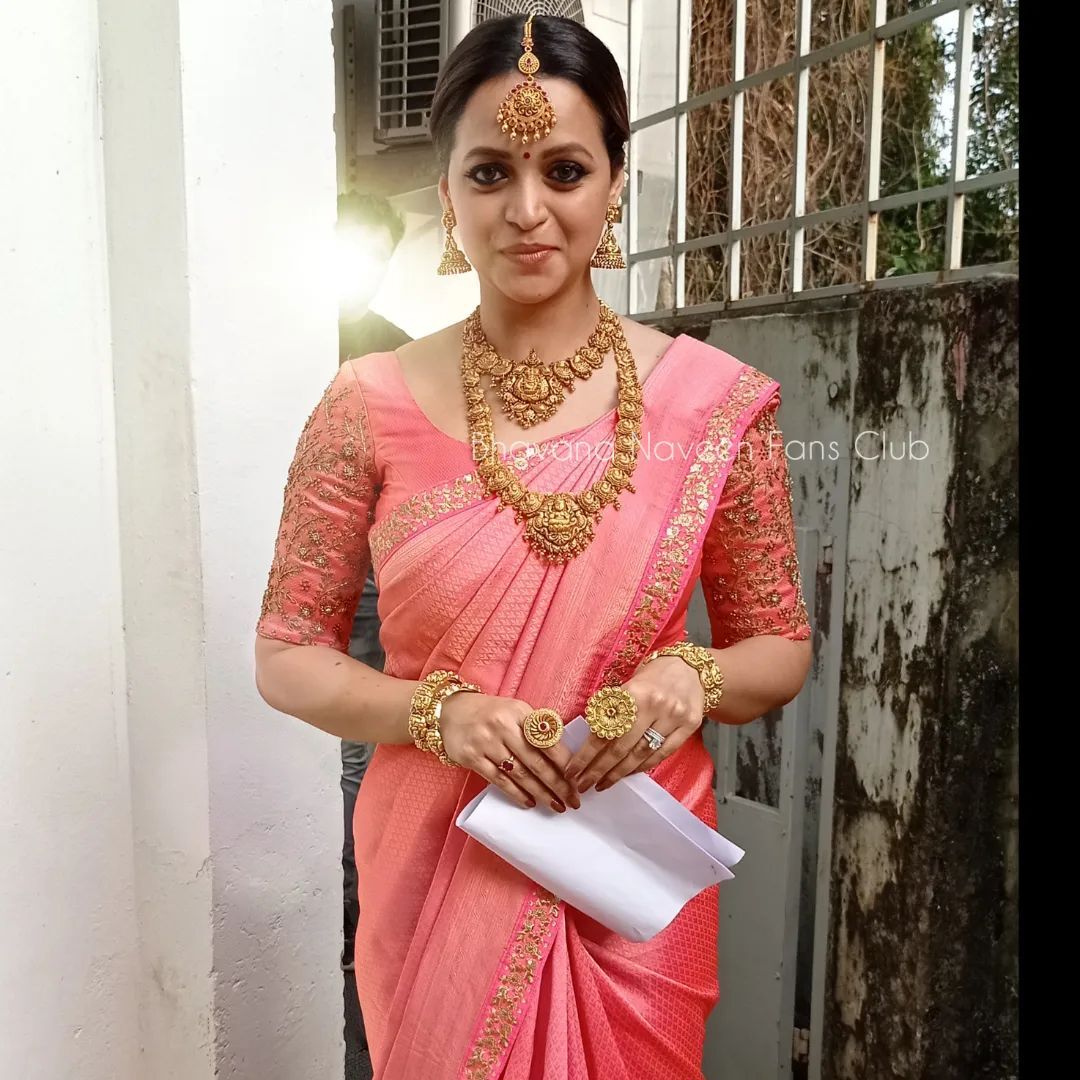 ആ യാത്ര ബുദ്ധിമുട്ടേറിയത്.. എന്റെ ഫീനിക്സ് പക്ഷീ... ഭാവനയുടെ വൈറൽ ചിത്രങ്ങൾ കാണാം