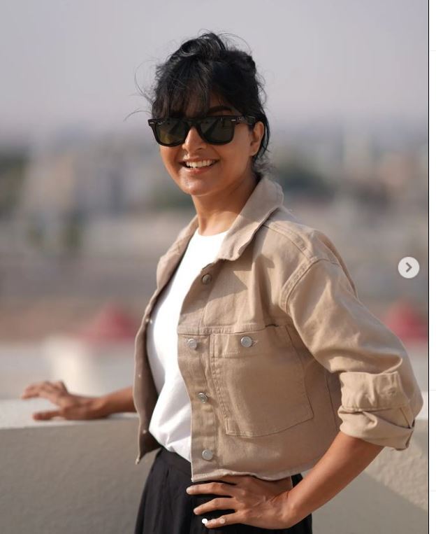 ഹേയ് മിസ്റ്റർ.. ഇതെന്റെ പുത്തന്‍ മിനി കൂപ്പർ; പുതിയ കാർ സ്വന്തമാക്കി മഞ്ജു വാര്യർ