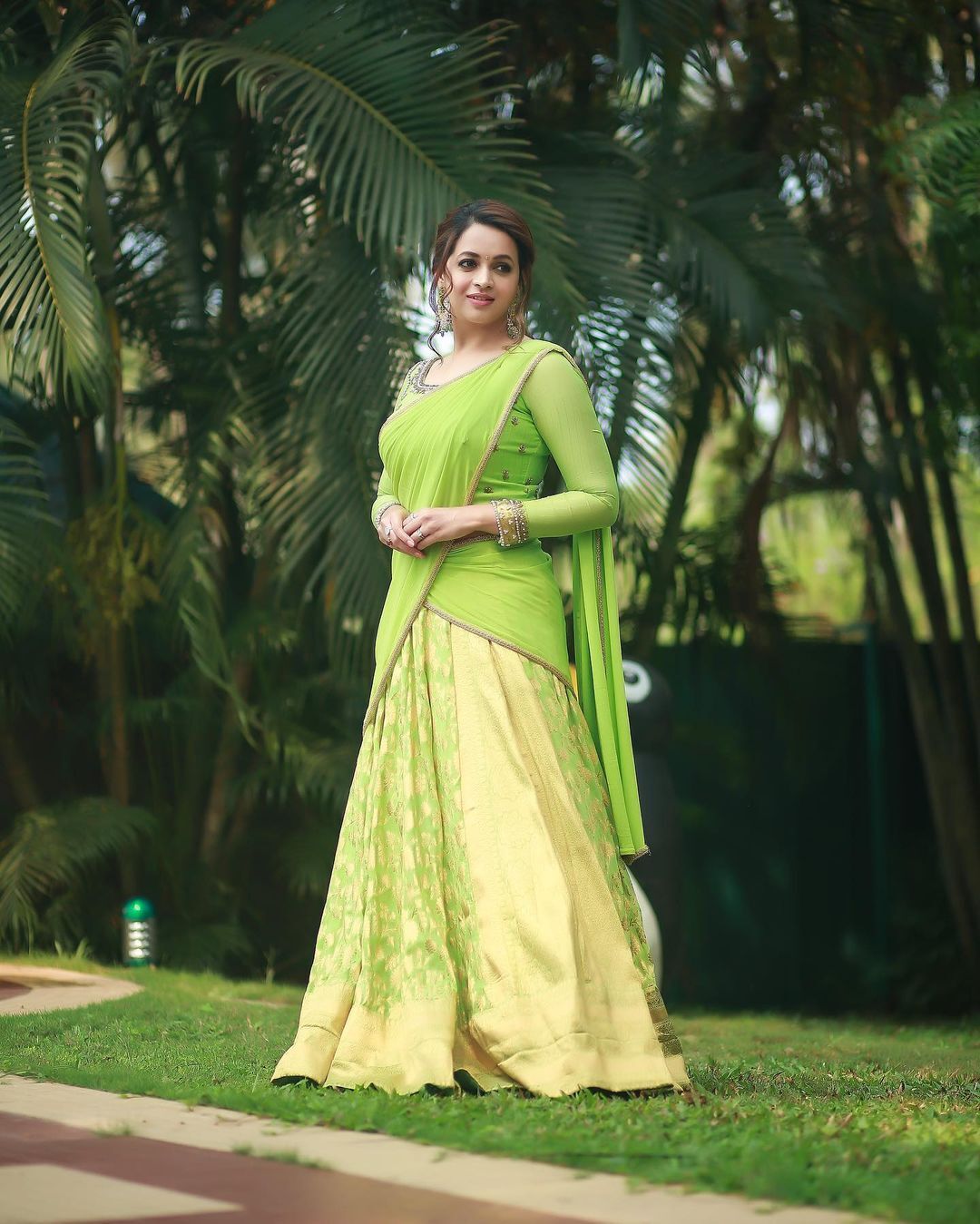  'അഴകേ..'ഭാവനയുടെ കിടിലൻ ഫോട്ടോകൾ...ചുമ്മാ തീയെന്ന് രമ്യ നമ്പീശൻ..വൈറൽ 