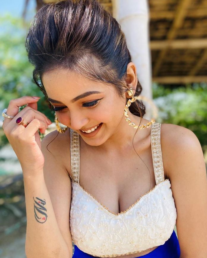 Yosh er-xotinning juda nozik va chiroyli jinsiy aloqasi