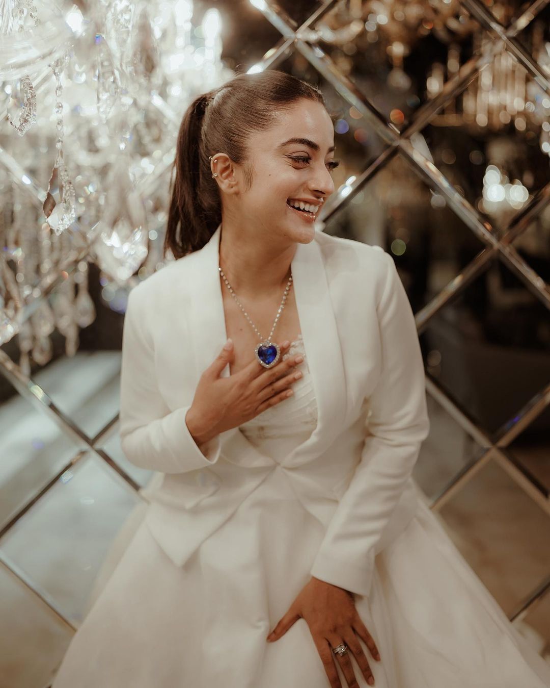  നമിത എങ്ങനെ സാധിക്കുന്നു ഇത്? സ്റ്റൈലിഷ് ആയി നടി..വൈറൽ ചിത്രങ്ങൾ 