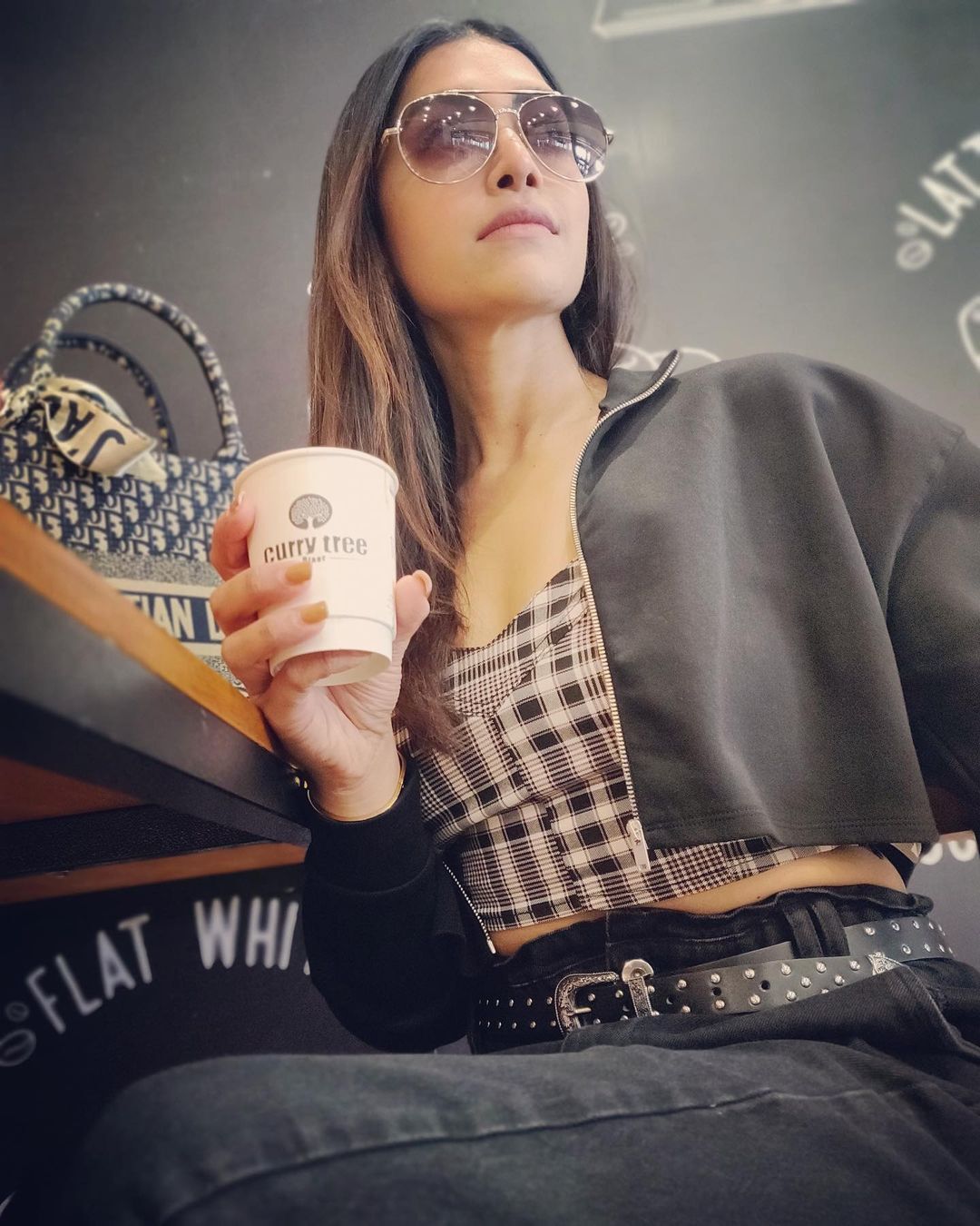 ഷോർട്സില്‍ തിളങ്ങി മംമ്തയും: പൊളിച്ചെന്ന് ആരാധകർ