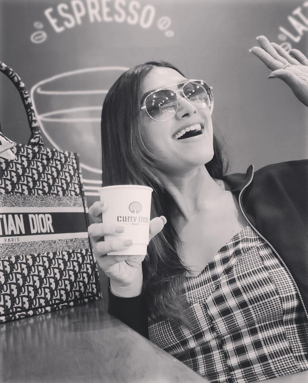 ഷോർട്സില്‍ തിളങ്ങി മംമ്തയും: പൊളിച്ചെന്ന് ആരാധകർ