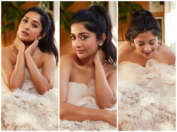  'വീണ്ടും ഹോട്ട് ലുക്കിൽ ഞെട്ടിച്ച് മീരാ ജാസ്മിൻ'...നടിയുടെ കിടിലൻ ഫോട്ടോകൾ.. വൈറൽ