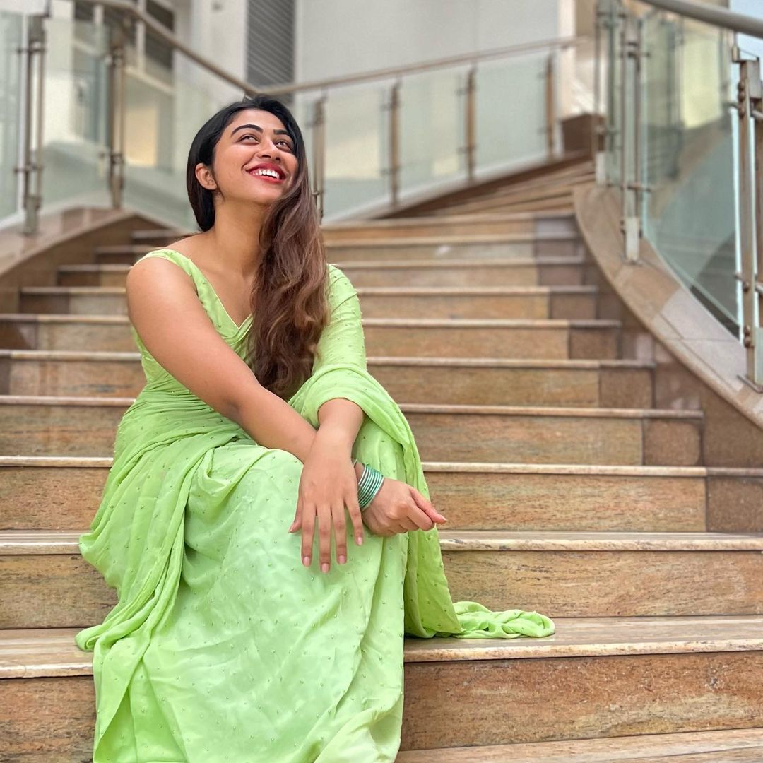 ഇത് ബിന്ദുപണിക്കരുടെ മകള്‍ കല്യാണി: വമ്പന്‍ ലുക്ക്: ഏറ്റെടുത്ത് ആരാധകർ