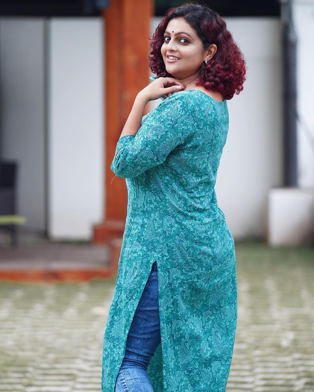 അശ്വതി ശ്രീകാന്ത് അല്ലേ? അതെ; ആരാധകർക്ക് ഈ ലുക്കിൽ ചെറിയ സംശയം; കാണാം 