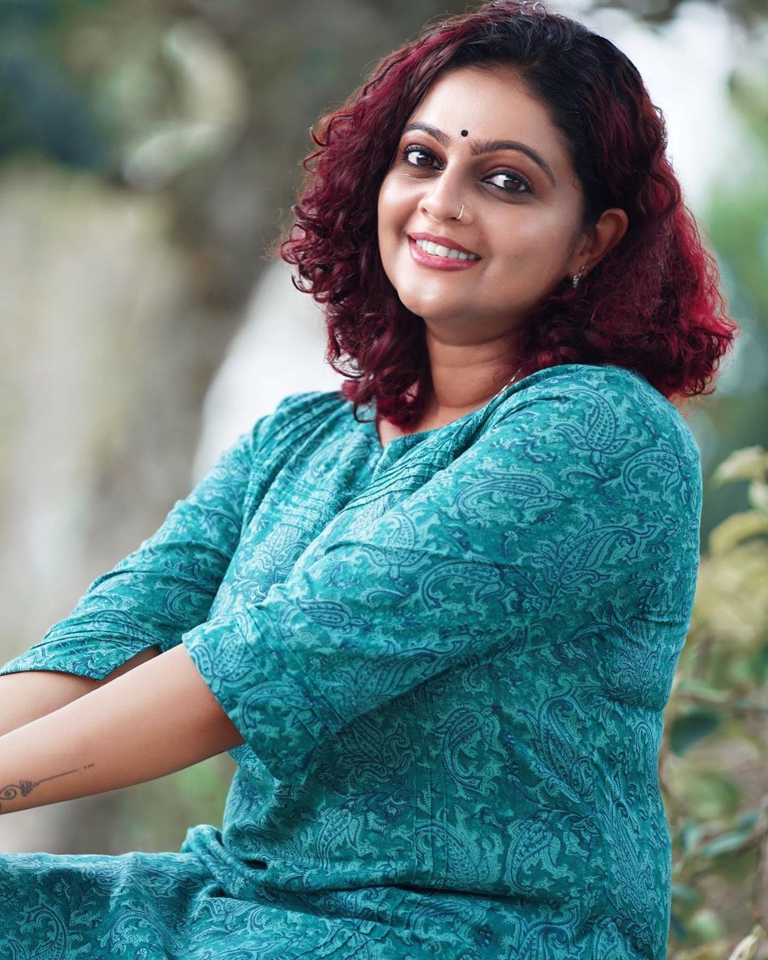 അശ്വതി ശ്രീകാന്ത് അല്ലേ? അതെ; ആരാധകർക്ക് ഈ ലുക്കിൽ ചെറിയ സംശയം; കാണാം 