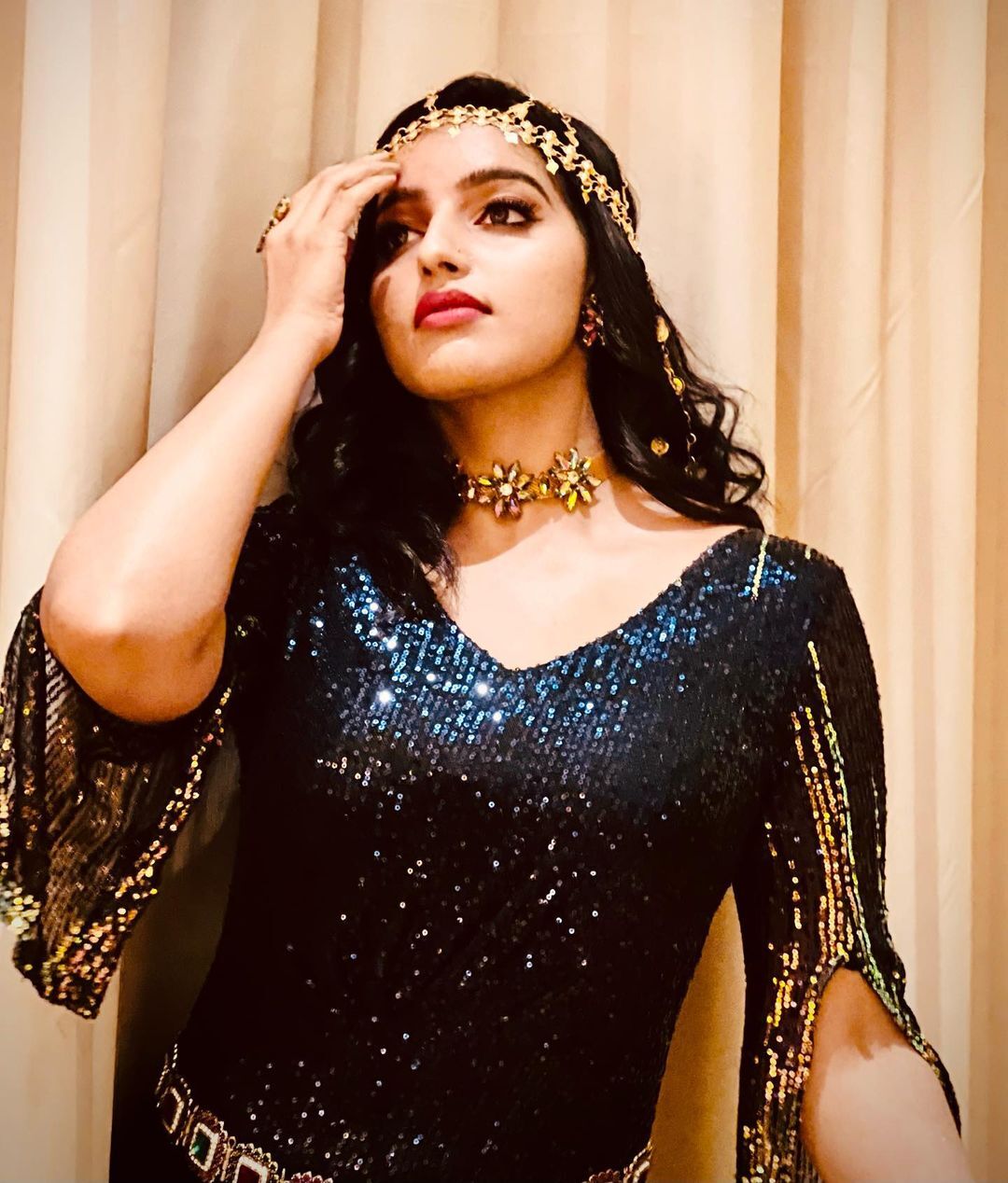 ഹലാമതി ഹബീബോ... കലക്കന്‍ ചിത്രങ്ങളുമായി മാളവിക