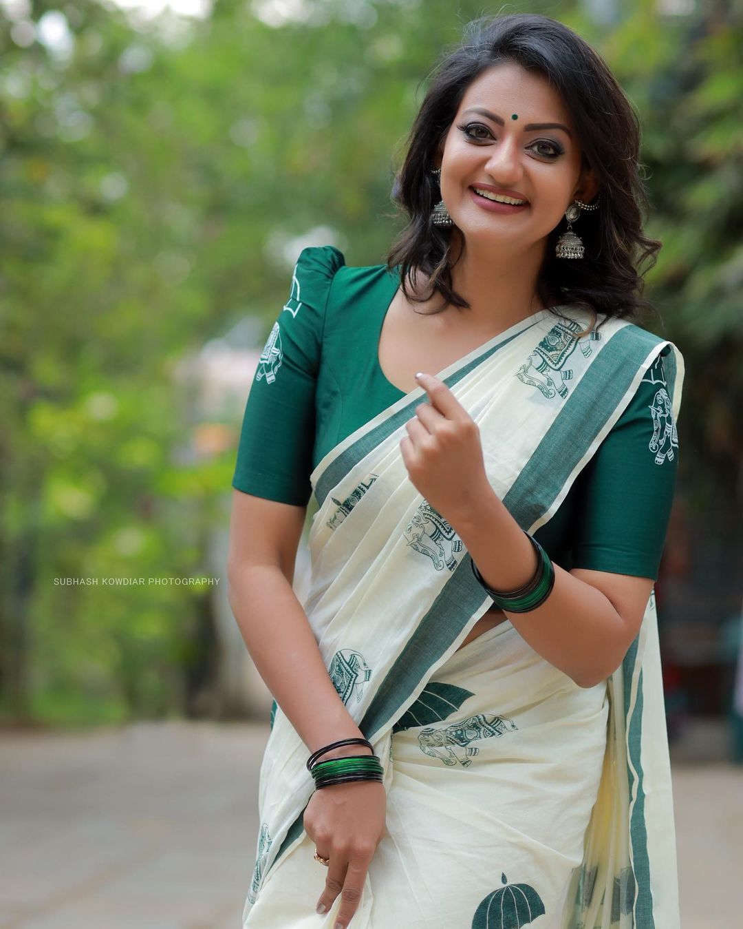 എന്റമ്മോ...ഒരു രക്ഷയുമില്ല; കലക്കന്‍ ചിത്രങ്ങളുമായി പ്രിയങ്ക