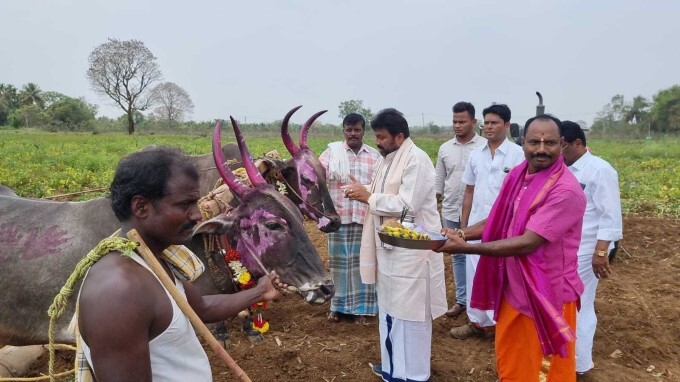 Agriculture Minister BC Patil celebrates Ugadi festival