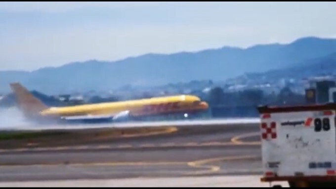 Cargo plane splits into two Part as it makes emergency landing