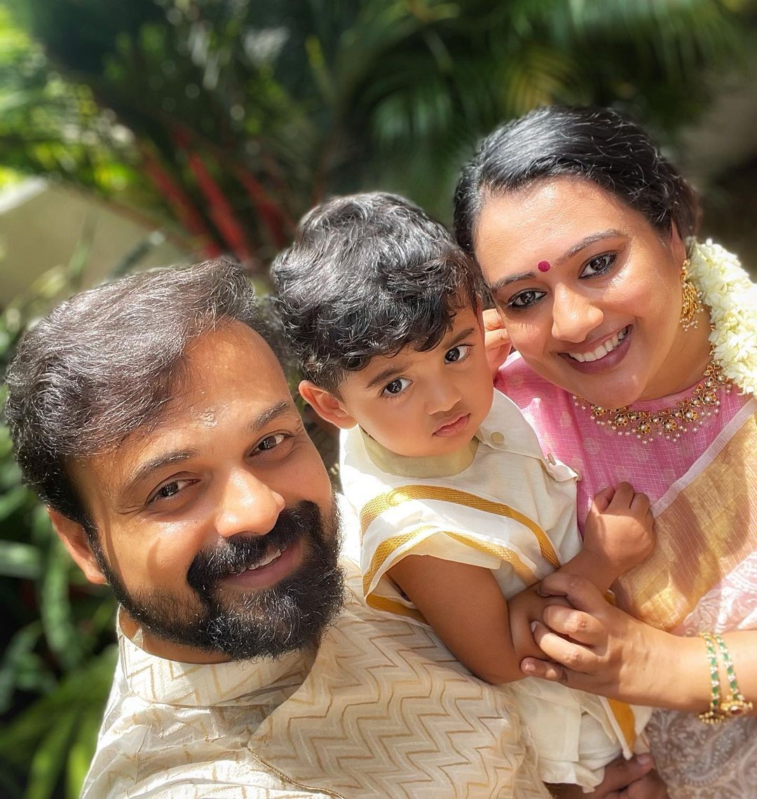 കുഞ്ഞു ഇസഹാക്കിന്റെ പിറന്നാള്‍ അടിച്ചുപൊളിച്ച് താരങ്ങള്‍; ആഘോഷ ചിത്രങ്ങള്‍ ഏറ്റെടുത്ത് സോഷ്യല്‍ മീഡിയ