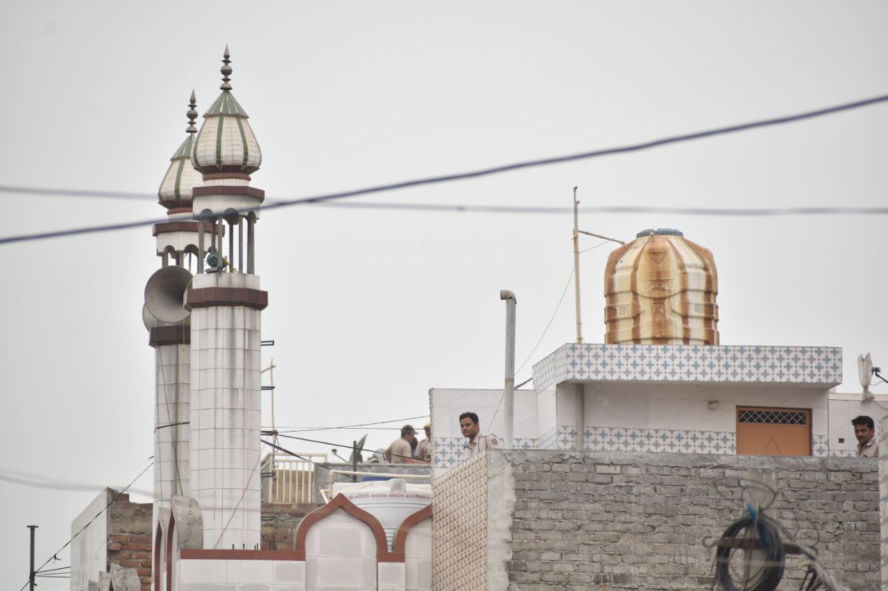 ജഹാംഗീര്‍പുരിയില്‍ വന്‍ പൊലീസ് സന്നാഹം; ചിത്രങ്ങള്‍ കാണാം