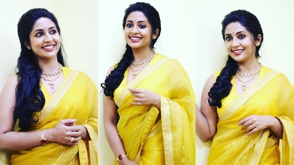 മഞ്ഞക്കിളി അഴകില്‍ നവ്യ നായര്‍; പുതിയ ചിത്രങ്ങള്‍ വൈറലാകുന്നു 