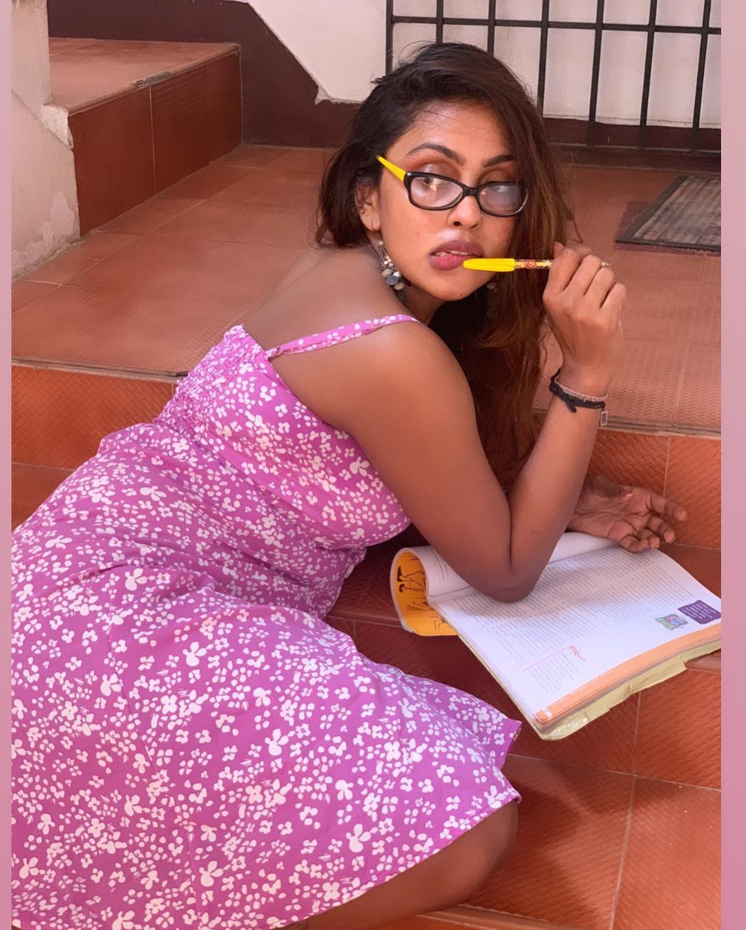 PHOTOS : பிங்க் நிற உடையில் ஒரு    பஞ்சுமிட்டாய்....ஜொள்ளு விடும் ரசிகர்கள்.... நடிகை ஸ்ரீ நிகா  படங்கள் உங்களுக்காக!