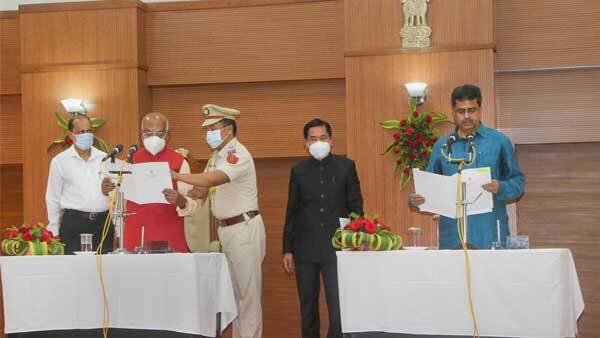 മണിക് സാഹയ്ക്ക് 11 അംഗ ടീം; ഒരു വര്‍ഷം കൊണ്ട് ത്രിപുര കാത്തിരിക്കുന്നതെന്ത്