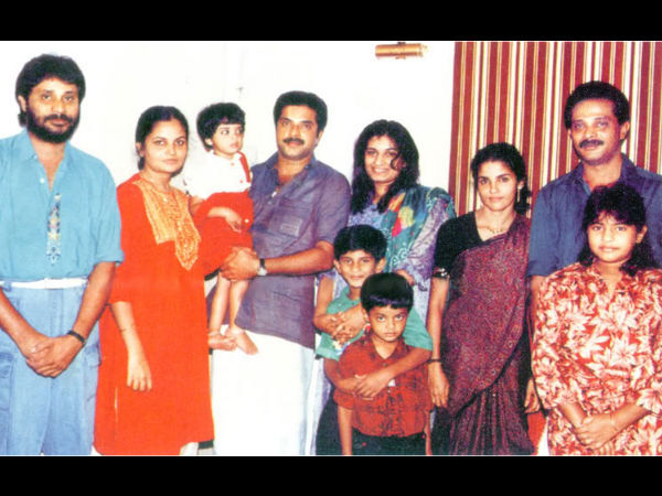 43 വർഷത്തെ കൂട്ട്, വിവാഹ വാർഷികം ആഘോഷിച്ച് മമ്മൂട്ടിയും സുൽഫത്തും, അപൂർവ ചിത്രങ്ങൾ കാണാം