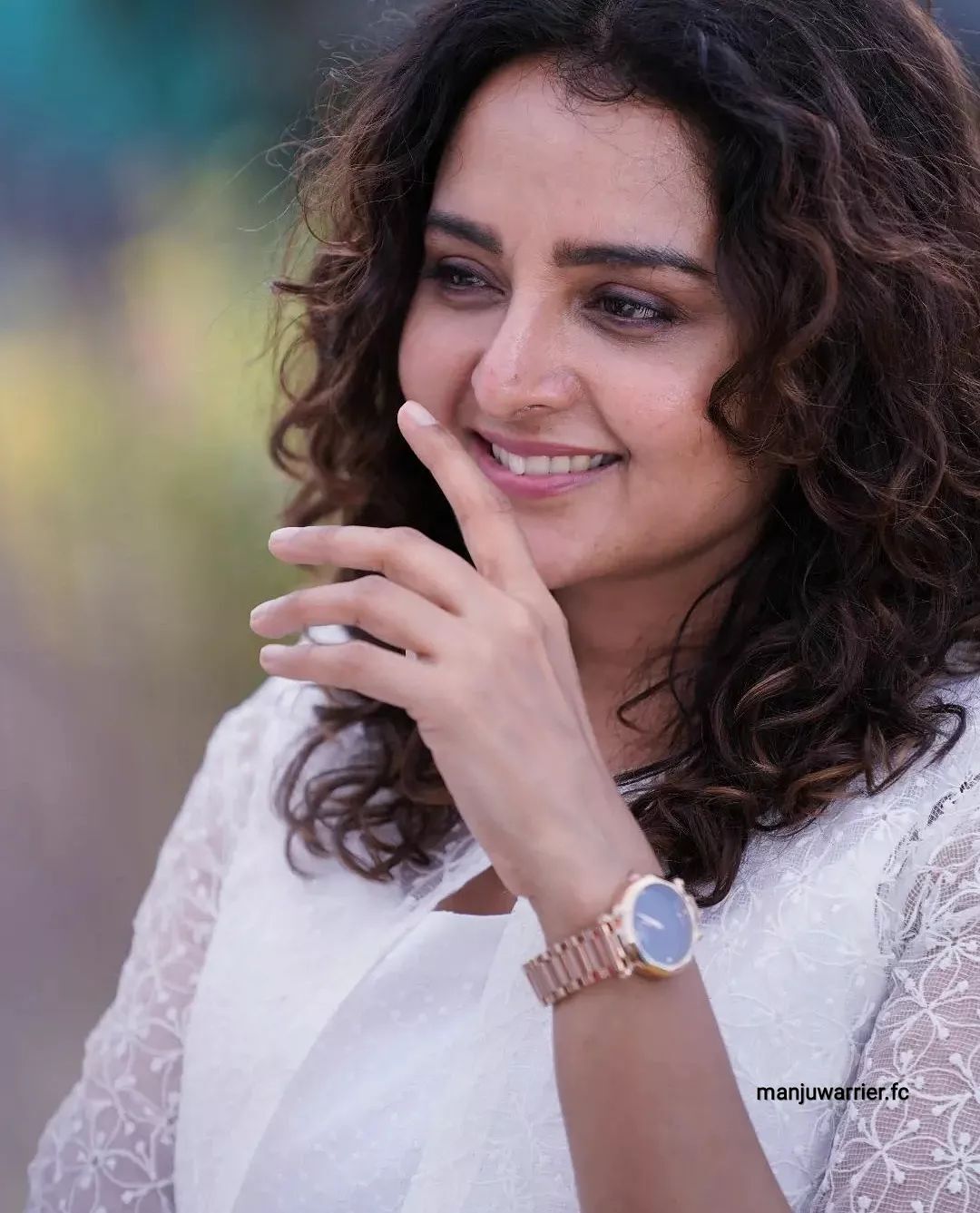   'സനൽ കുമാറിനുള്ള മറുപടിയോ?' കൂട്ടുകാർക്കൊപ്പം മഞ്ജുവിന്റെ കിടിലിൻ സെൽഫികൾ.. വൻ വൈറൽ 