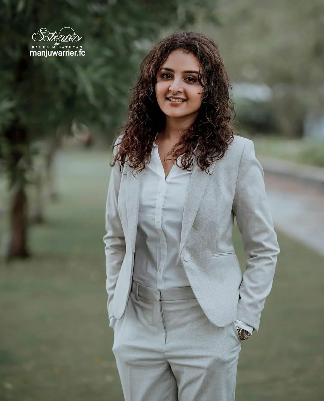   'സനൽ കുമാറിനുള്ള മറുപടിയോ?' കൂട്ടുകാർക്കൊപ്പം മഞ്ജുവിന്റെ കിടിലിൻ സെൽഫികൾ.. വൻ വൈറൽ 