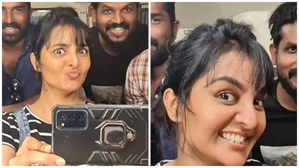   'സനൽ കുമാറിനുള്ള മറുപടിയോ?' കൂട്ടുകാർക്കൊപ്പം മഞ്ജുവിന്റെ കിടിലിൻ സെൽഫികൾ.. വൻ വൈറൽ 