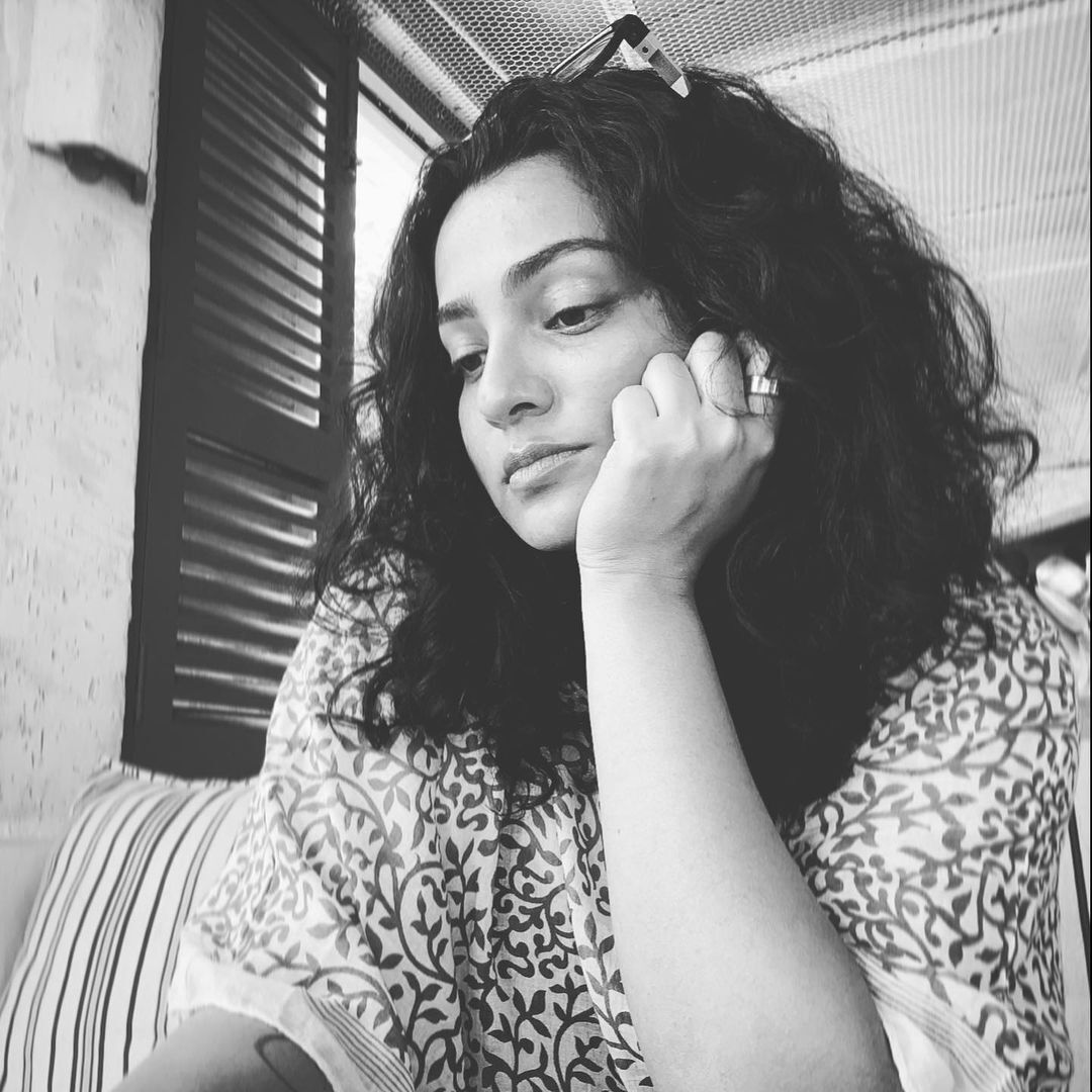 അപൂര്‍വം ഈ ലുക്ക്; പാര്‍വതി തിരുവോത്ത് തന്നെയാണോ? നടി പങ്കുവച്ച ചിത്രങ്ങള്‍ വൈറല്‍