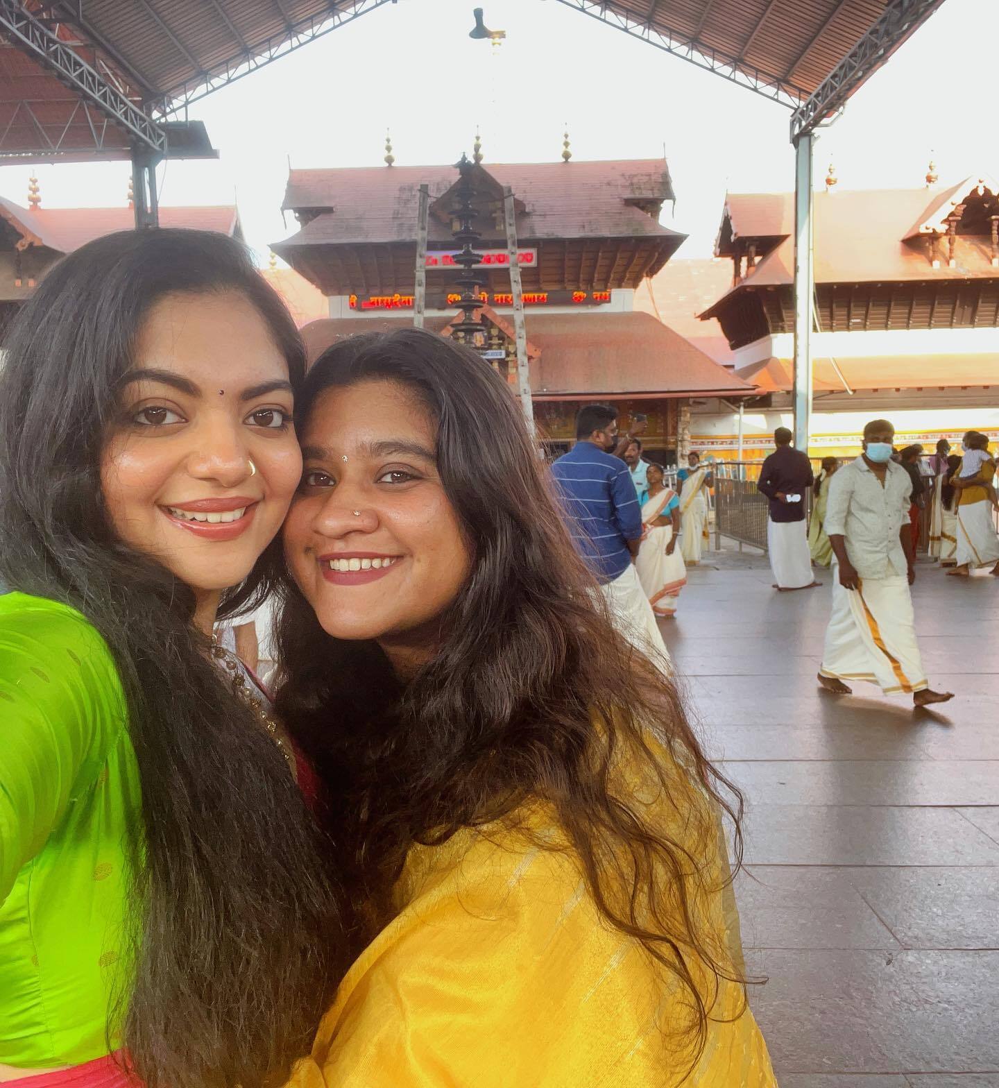 മറ്റൊരുവള്‍ കൂടി വിവാഹിതയായി; ചിത്രങ്ങള്‍ പങ്കുവച്ച് അഹാന, ഞങ്ങള്‍ കാത്തിരിക്കുന്നുവെന്ന് ആരാധകര്‍