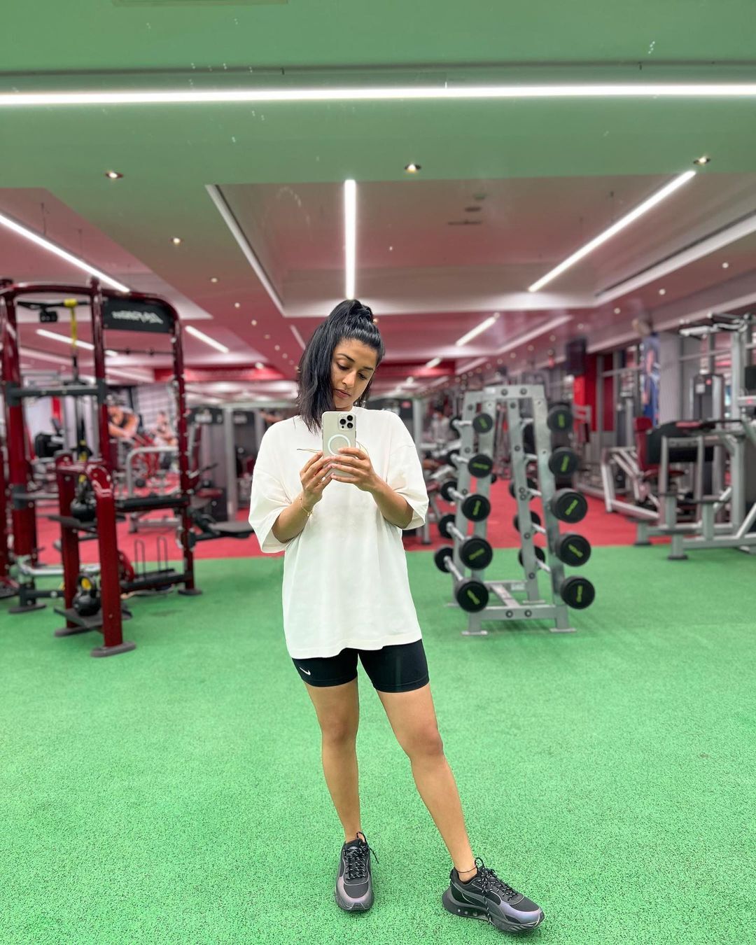  ജിം ചിത്രങ്ങളിൽ സ്റ്റൈലിഷ് ആയി നടി മീരാ ജാസ്മിൻ..ഫോട്ടോകൾ വൈറൽ