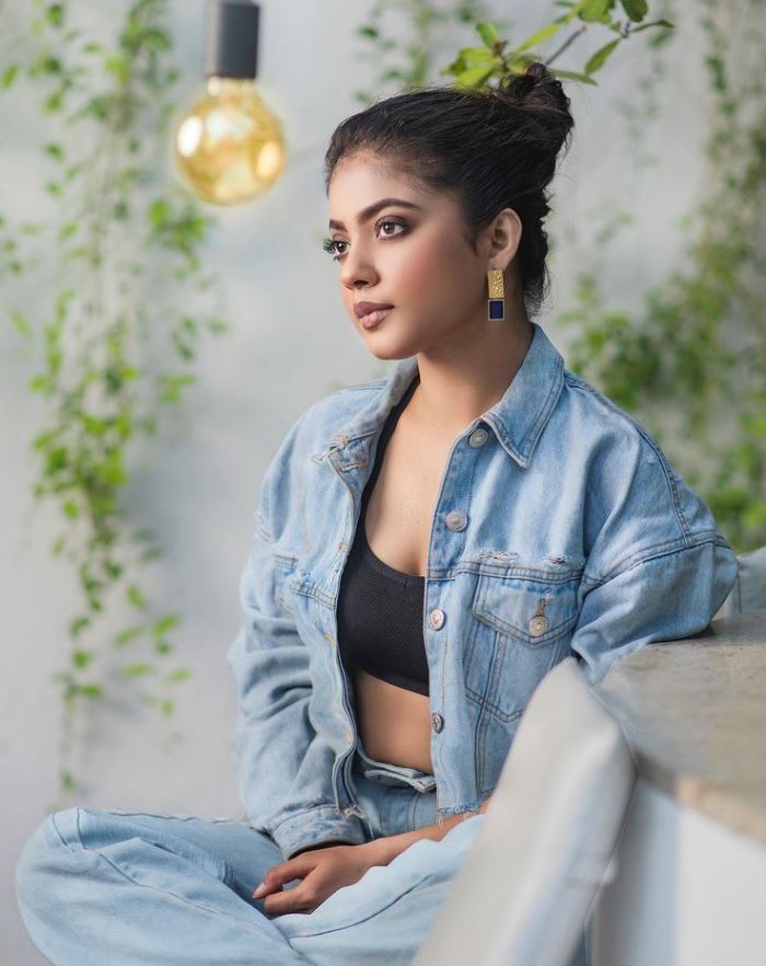 ভক্তদের মনে ঝড় তুলতে পারেন টেলি অভিনেত্রী ঐন্দ্রিলা বোস, দেখুন তাঁর এই ছবিগুলি