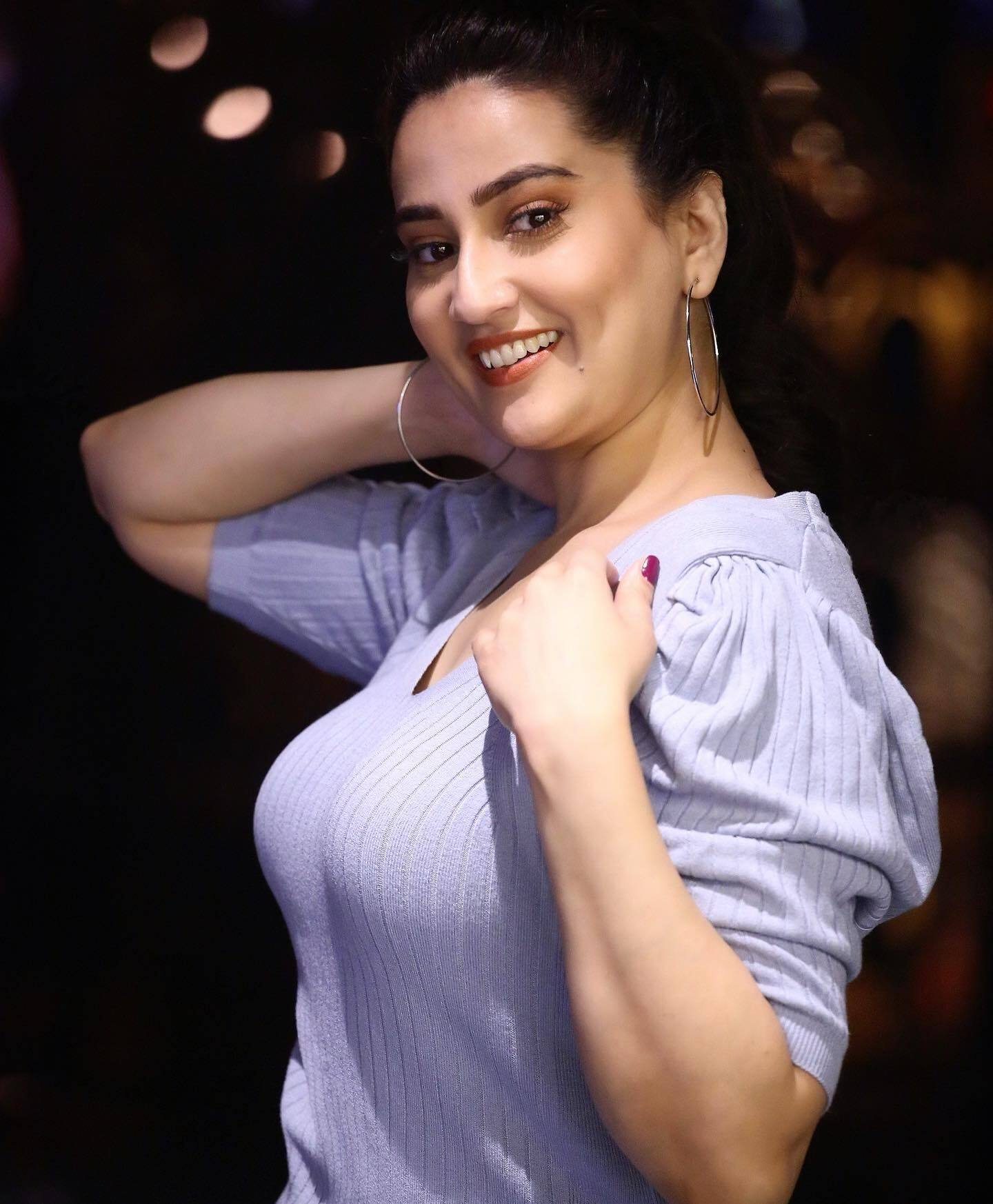 మంజూషాను ఇలా చూస్తే తట్టుకోగలరా..!!