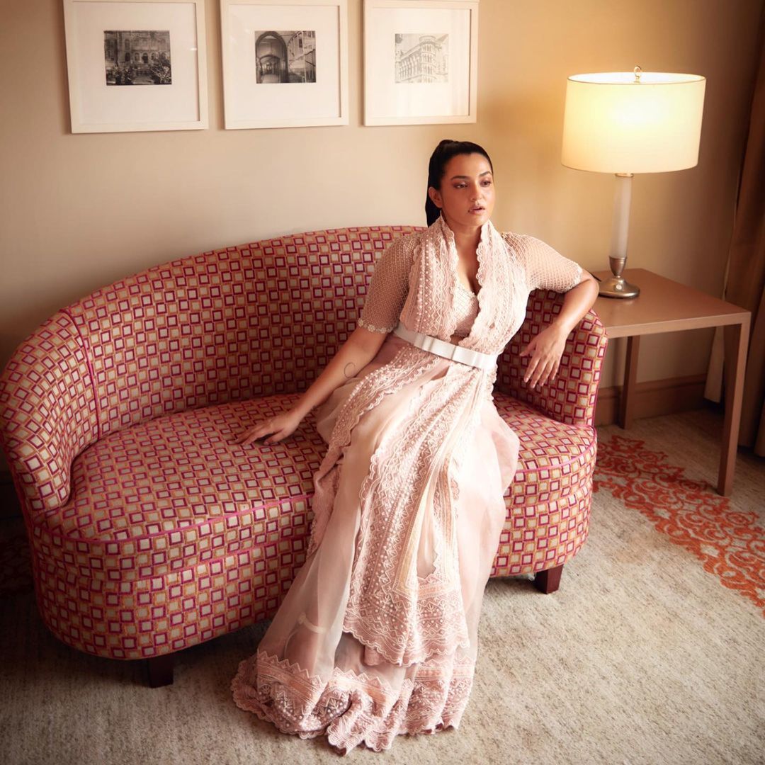 ആകാശ വിസ്മയം തീര്‍ത്ത് പാര്‍വതി; നടിയുടെ ചിത്രം വൈറല്‍... സ്‌കൈ ഡൈവിങ് സൂപ്പര്‍