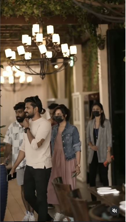 തള്ളിമറിക്കുവാണല്ലോ മഞ്ജു ചേച്ചീ; വൈറലായി മഞ്ജു വാര്യറുടെ പുതിയ ചിത്രങ്ങള്‍