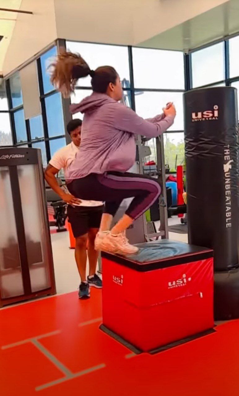 ഓടും ഭാവന, ചാടും ഭാവന:  വൈറലായി ഭാവനയുടെ വർക്ക്ഔട്ട് ദൃശ്യങ്ങള്‍