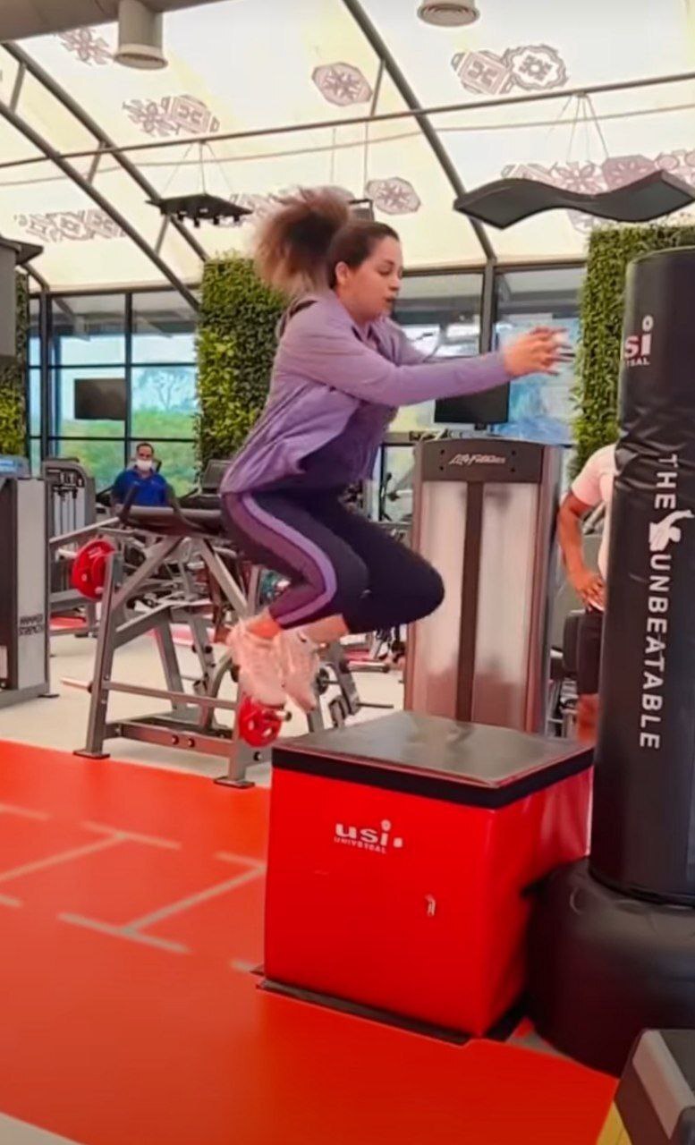 ഓടും ഭാവന, ചാടും ഭാവന:  വൈറലായി ഭാവനയുടെ വർക്ക്ഔട്ട് ദൃശ്യങ്ങള്‍