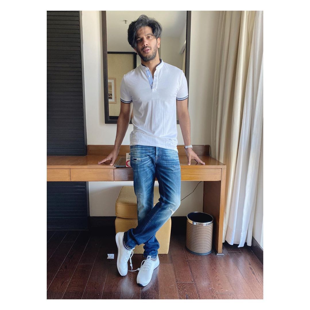  മാസ് ലുക്കിൽ ദുൽഖർ സൽമാൻ; ആരും അടിക്കും ഇവിടെ ലൈക്ക്; കാണാം വൈറൽ ചിത്രങ്ങൾ