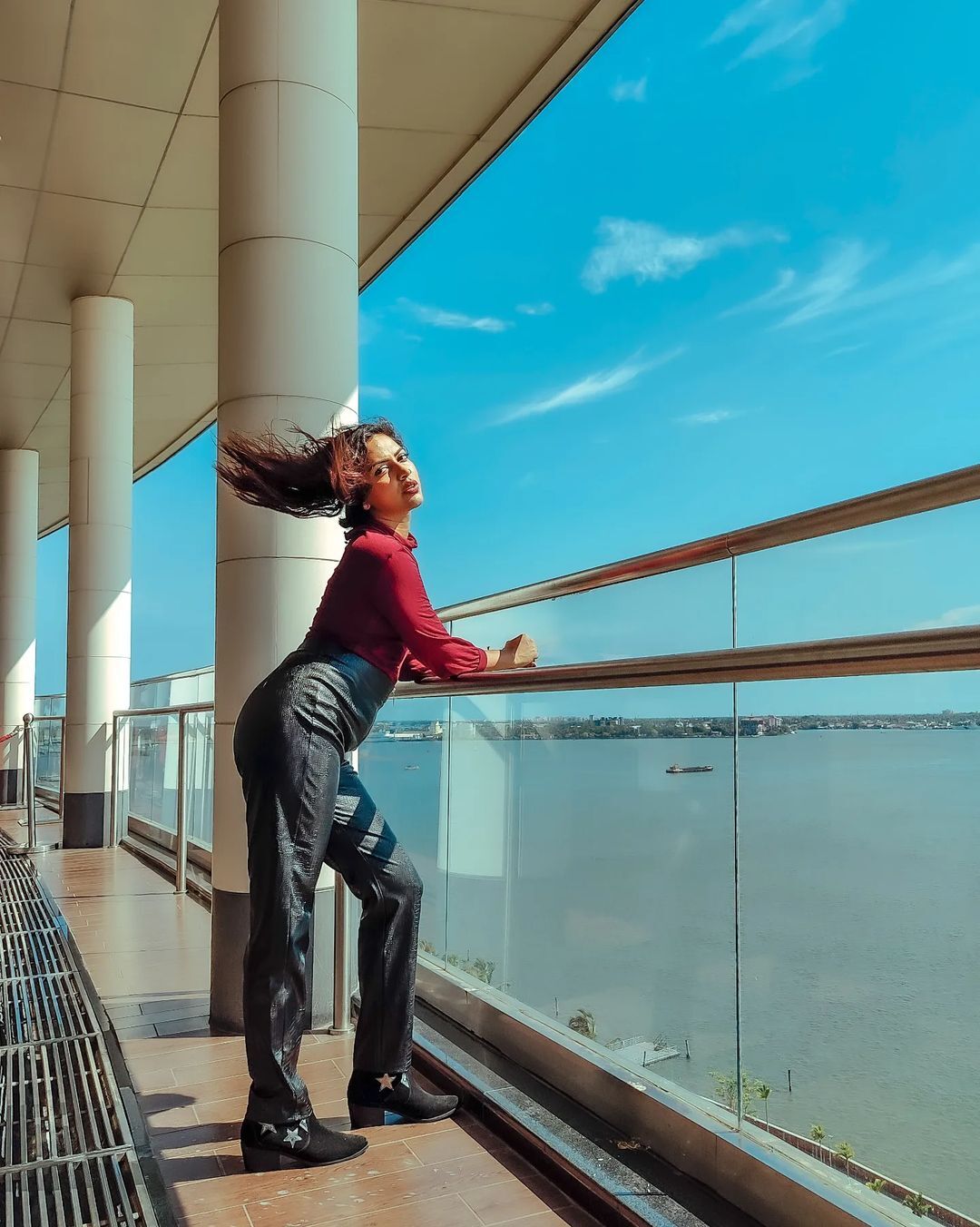 അമല.. എന്നും ഇങ്ങനെ ചിരിച്ച് സന്തോഷമായിരിക്കൂ; പുതിയ ചിത്രങ്ങള്‍ ഏറ്റെടുത്ത് ആരാധകര്‍