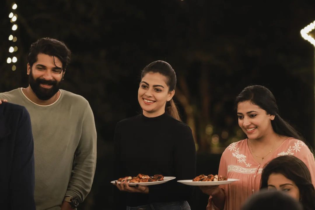 ആ നോട്ടത്തിൽ പതറി വീണ് ആരാധകർ; അനുശ്രീയുടെ പുതിയ ചിത്രങ്ങൾ ഇതാ..വൈറലാണ്...