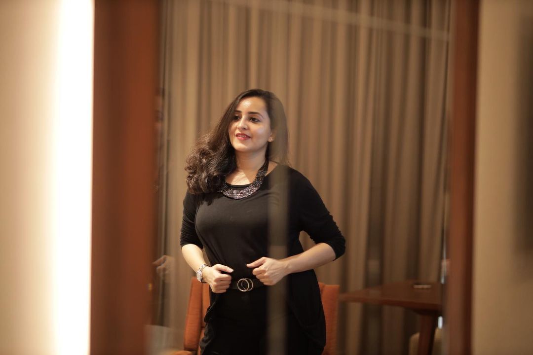 സൗന്ദര്യം കൂടിക്കൂടി ഇതെങ്ങോട്ടാ..; ഭാമയുടെ കലക്കന്‍ ചിത്രങ്ങള്‍