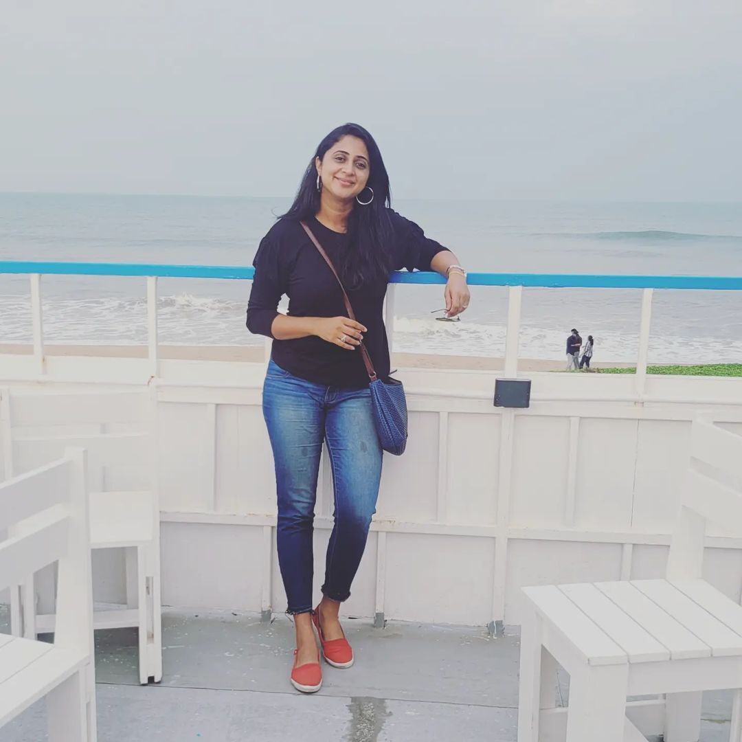 ന്യൂ ട്രെൻഡിൽ കനിഹ; കൂളിംഗ് ഗ്ലാസും കിടിലൻ ലുക്കും; വൈറൽ ചിത്രം ഇതാ  