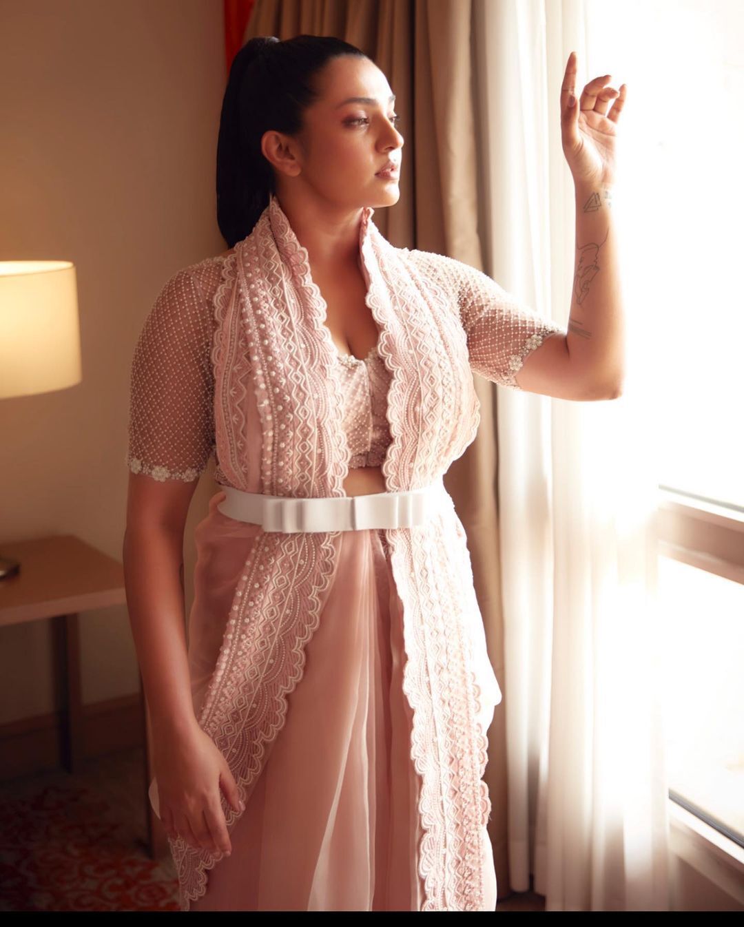 സൂപ്പര്‍ലുക്കില്‍ പാര്‍വതി; വൈറല്‍ ചിത്രങ്ങള്‍ കാണാം