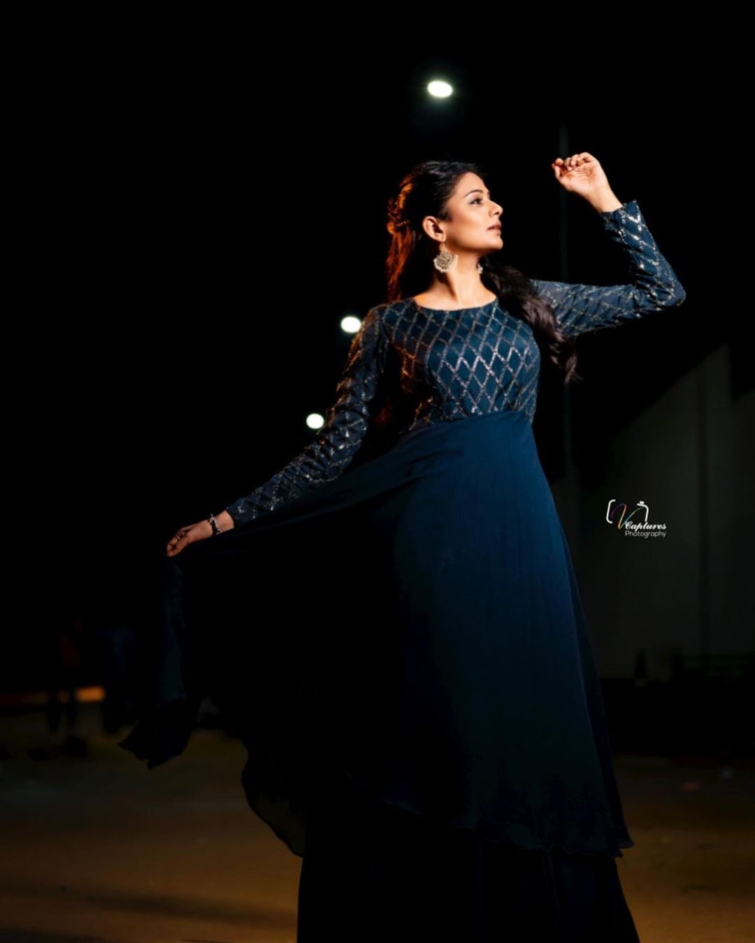 ഫോട്ടോഷൂട്ട്... അത് പ്രിയാമണി കഴിഞ്ഞേ ഉള്ളൂ... വൈറല്‍ ചിത്രങ്ങള്‍