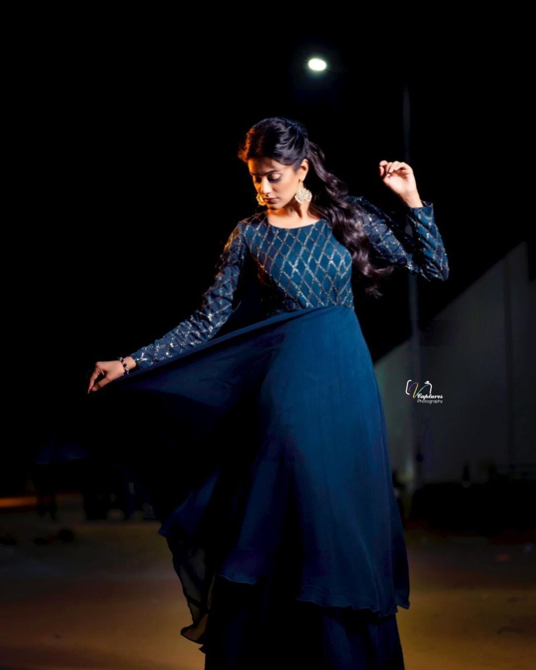 ഫോട്ടോഷൂട്ട്... അത് പ്രിയാമണി കഴിഞ്ഞേ ഉള്ളൂ... വൈറല്‍ ചിത്രങ്ങള്‍