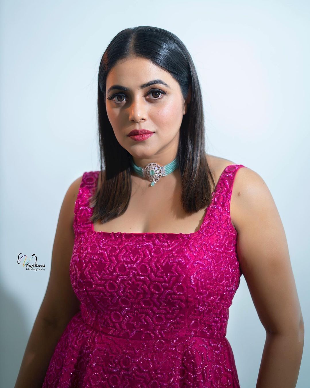 ഡ്രെസും ഫാഷനും ഏതുമാകട്ടെ...ഷംന ചുമ്മാ പൊളിയാണ്; വൈറല്‍ ചിത്രങ്ങള്‍