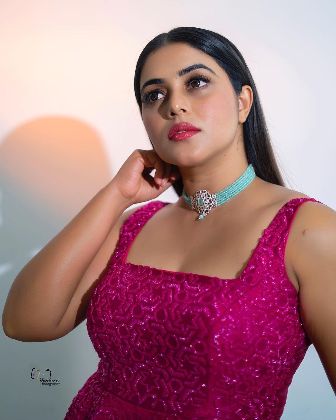 ഡ്രെസും ഫാഷനും ഏതുമാകട്ടെ...ഷംന ചുമ്മാ പൊളിയാണ്; വൈറല്‍ ചിത്രങ്ങള്‍