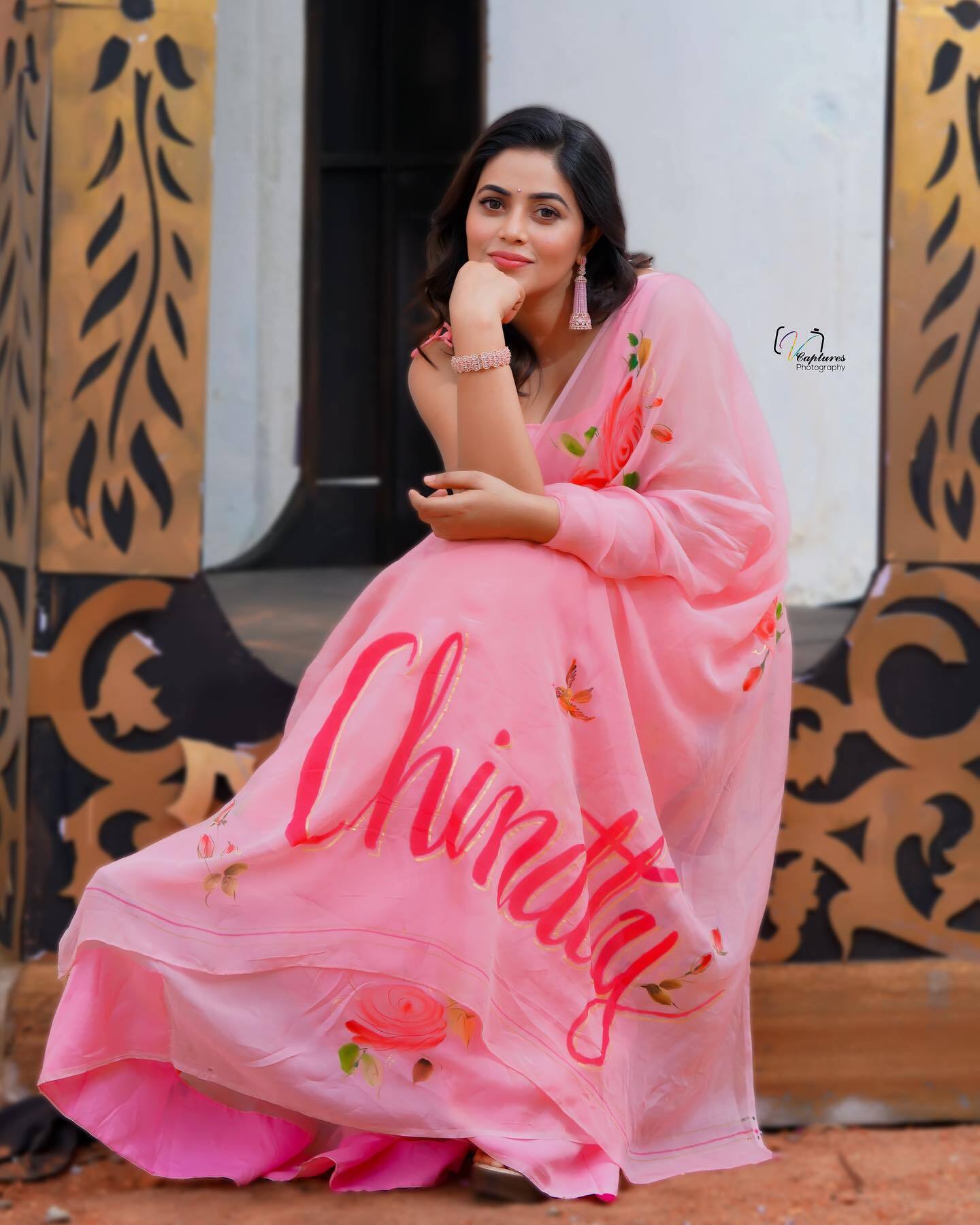 സാരിയില്‍ ഷംനയുടെ സൂപ്പര്‍ലുക്ക് കണ്ടോ; വൈറല്‍ ചിത്രങ്ങള്‍