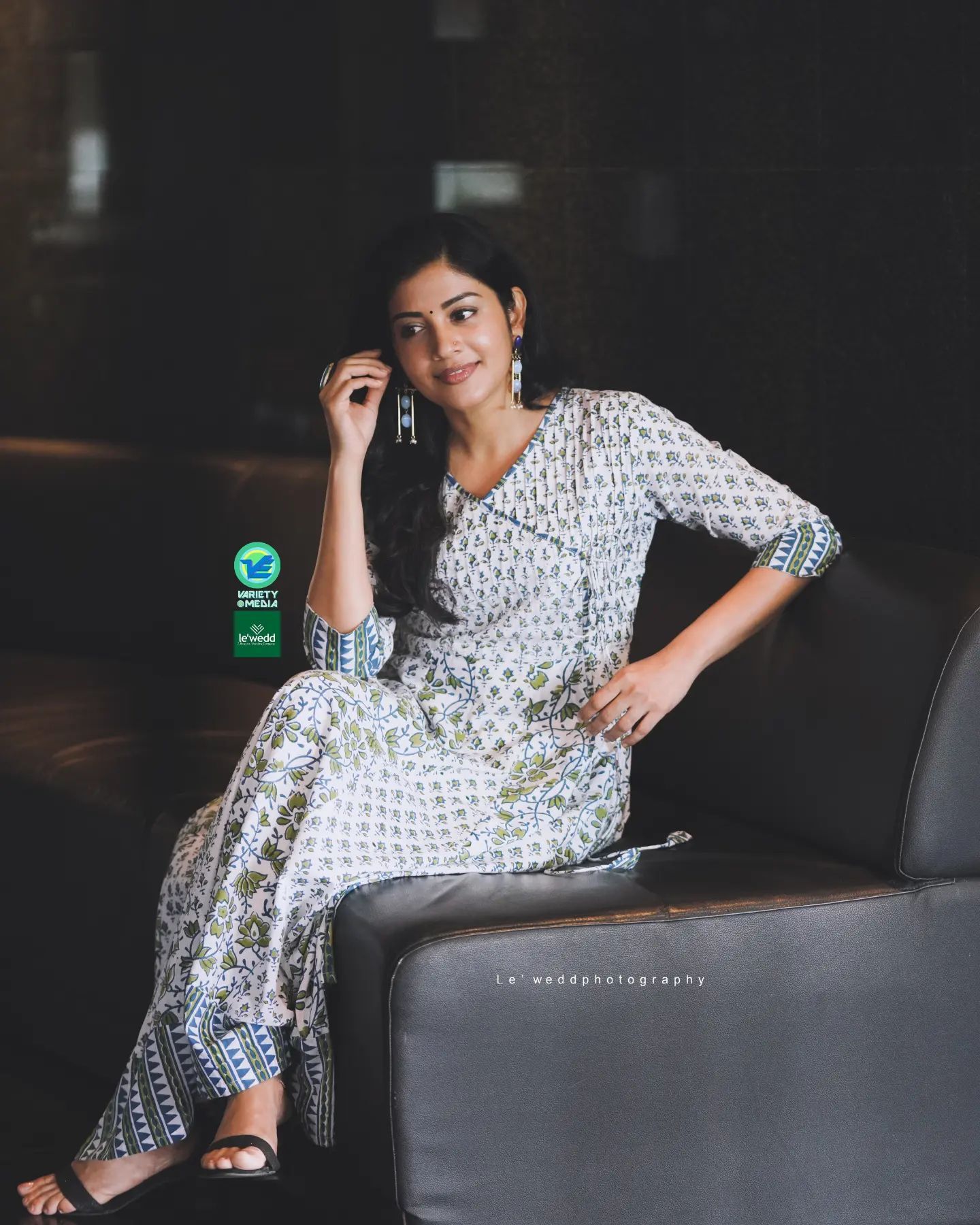 ലുക്കും കൊള്ളാം ഡ്രസും കൊള്ളാം; ശിവദയുടെ വൈറല്‍ ചിത്രങ്ങള്‍