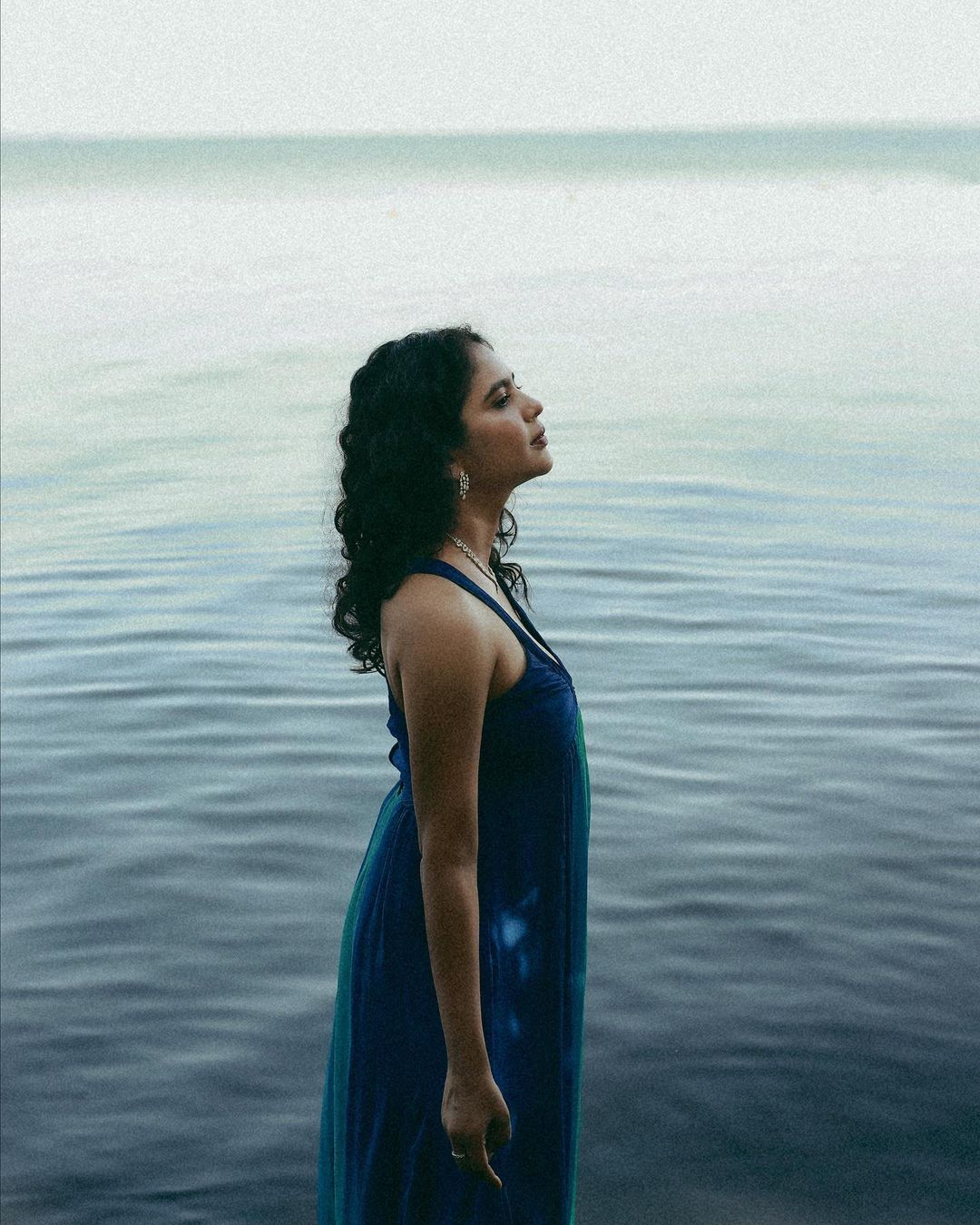 കണ്ട് രണ്ട് കണ്ണ് ..  കണ്ണുകളിൽ നി​ഗൂഢത ഒളിപ്പിച്ച് ശ്രിന്ദ