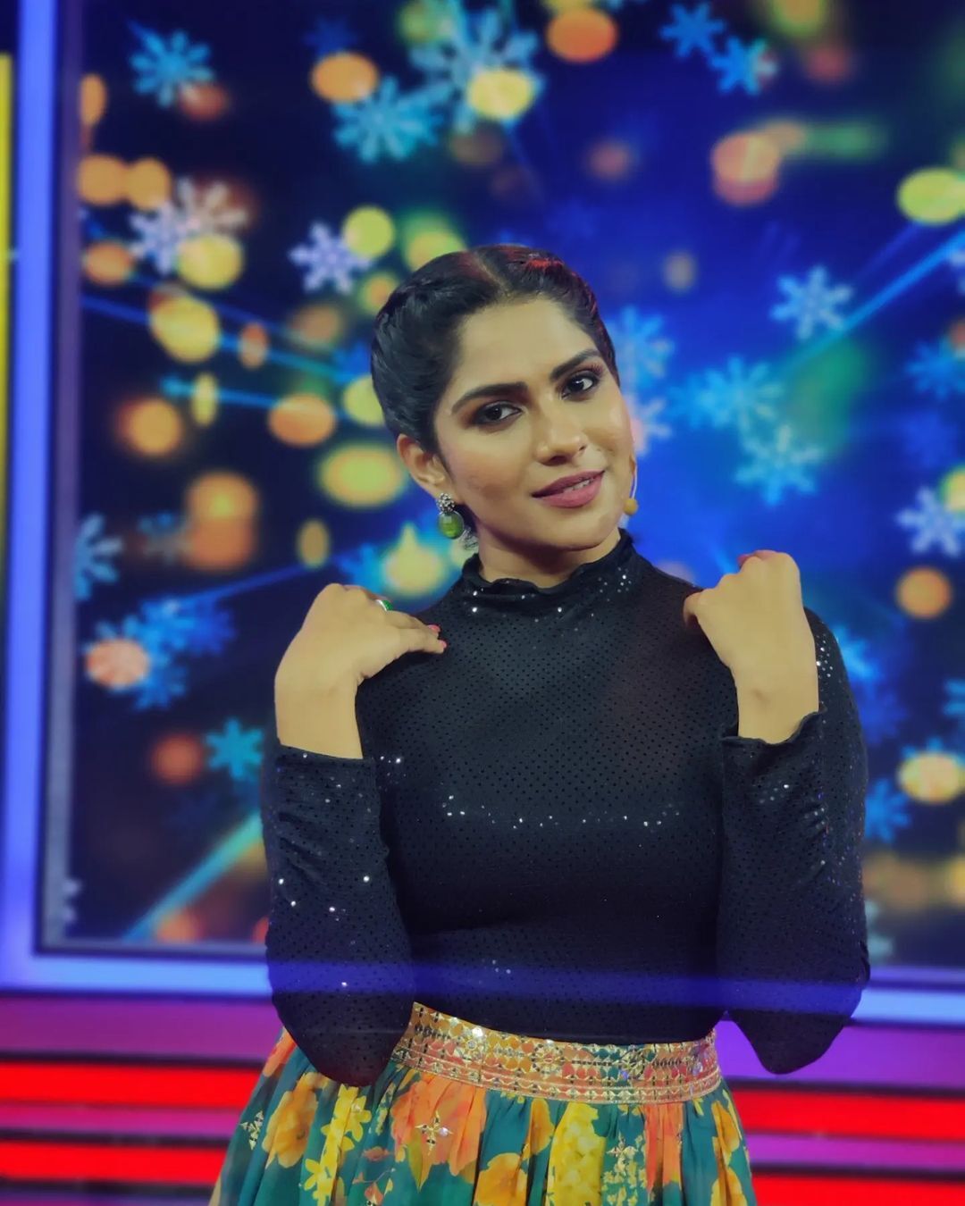 ഏറ്റവും പുതിയ ലുക്കില്‍ സുന്ദരിയായി കുടുംബ പ്രേക്ഷകരുടെ ഇഷ്ട നായിക സ്വാസിക 