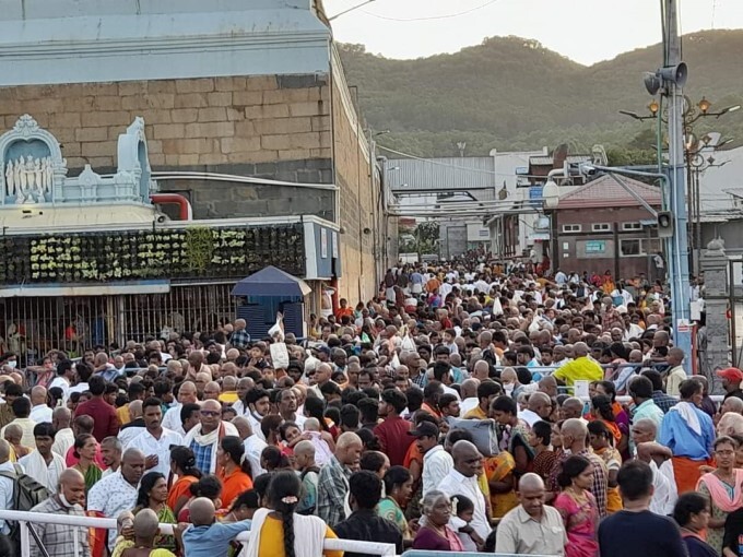 Huge Devotees Rush In Tirumala Tirupati Temple